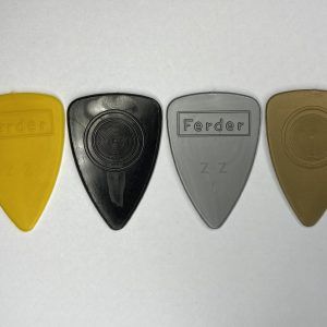 12 PUAS GATO NEGRO BAJO NYLON GRIP. COLORES VARIADOS ref. 162